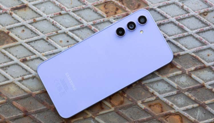 Το ξεκλείδωτο Galaxy A54 5G mid-ranger της Samsung πωλείται με νέα υψηλή έκπτωση ρεκόρ