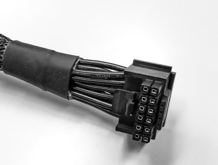 Υποδοχή τροφοδοσίας 16 ακίδων σε σχήμα L από τη Seasonic