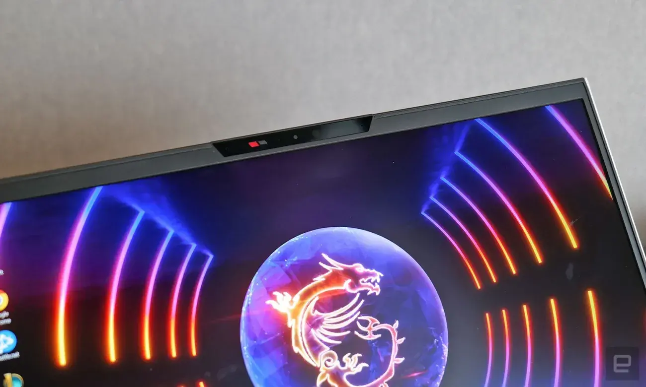 Μια άλλη ωραία προσαρμογή ποιότητας ζωής στο Stealth 14 Studio είναι ένα απλό ενσωματωμένο κλείστρο webcam. 