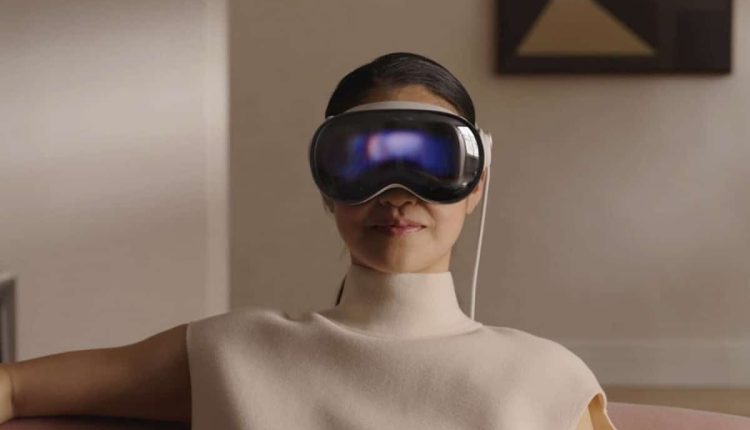 Apple Visio Pro, Apple Vision Pro: Οι οθόνες τρέχουν στα 90Hz