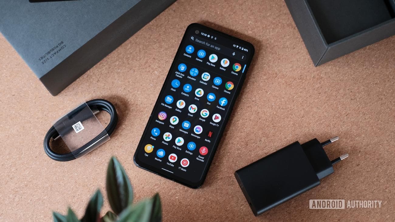 Κουτί και φορτιστής ASUS Zenfone 9