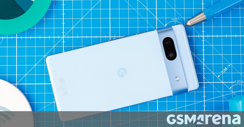 Bloomberg: Η Google θέλει να μεταφέρει την παραγωγή τηλεφώνων Pixel στην Ινδία
