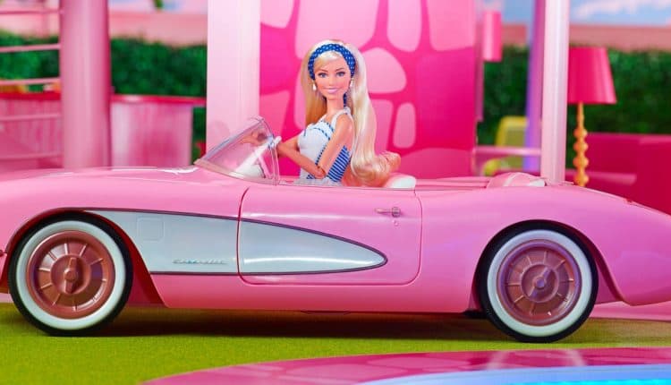 Margot Robbie, Ryan Gosling Dolls
