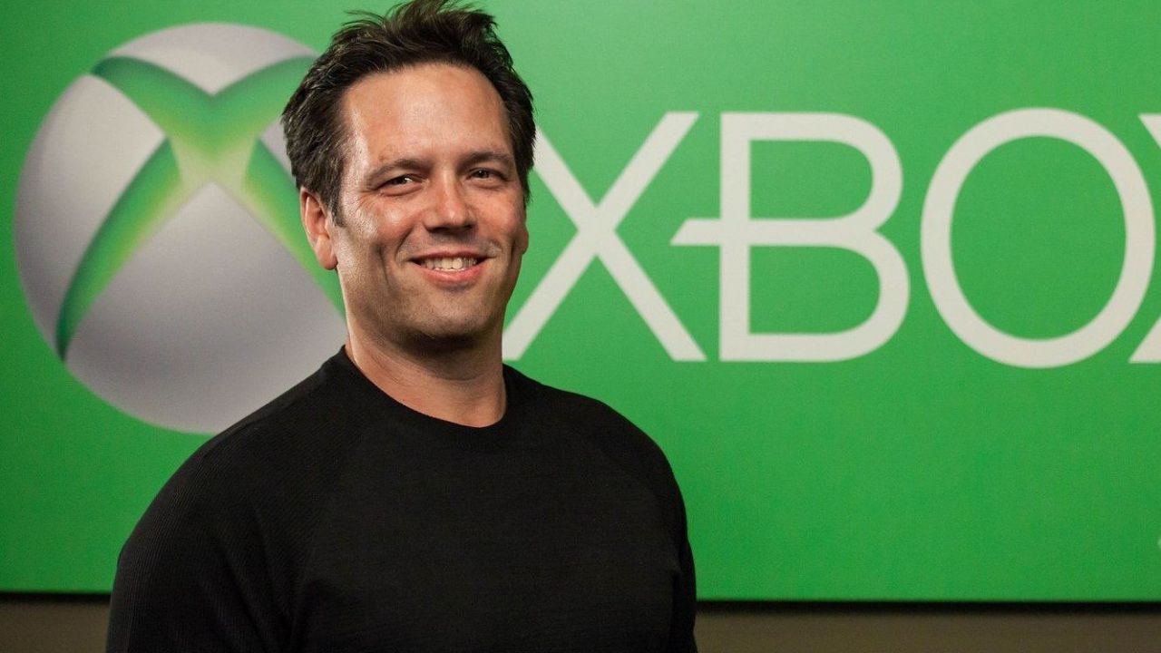 O Phil Spencer δηλώνει πως η "Sony πληρώνει για να μην έρχονται παιχνίδια στο Xbox"