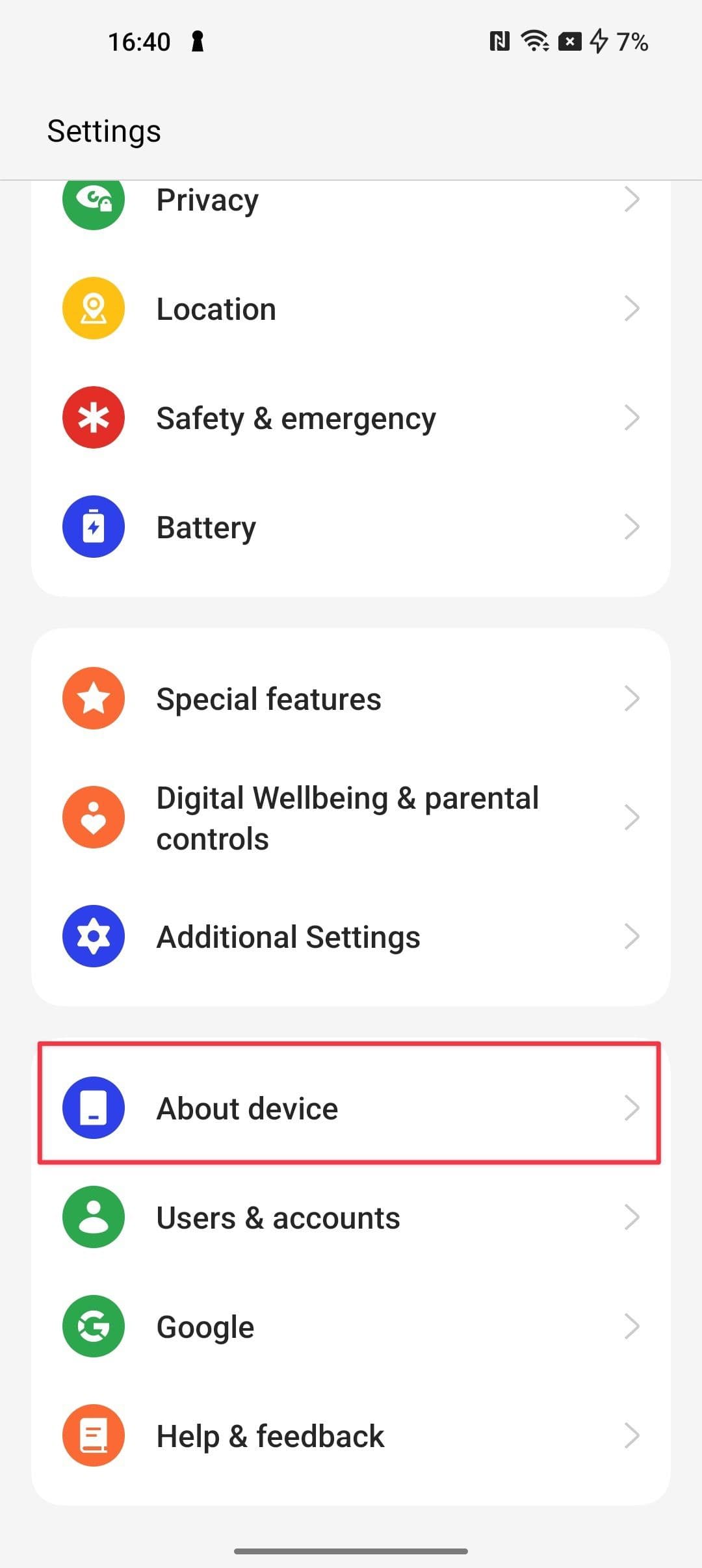 Επιλέγοντας την ενότητα Πληροφορίες για τη συσκευή σε μια συσκευή OnePlus
