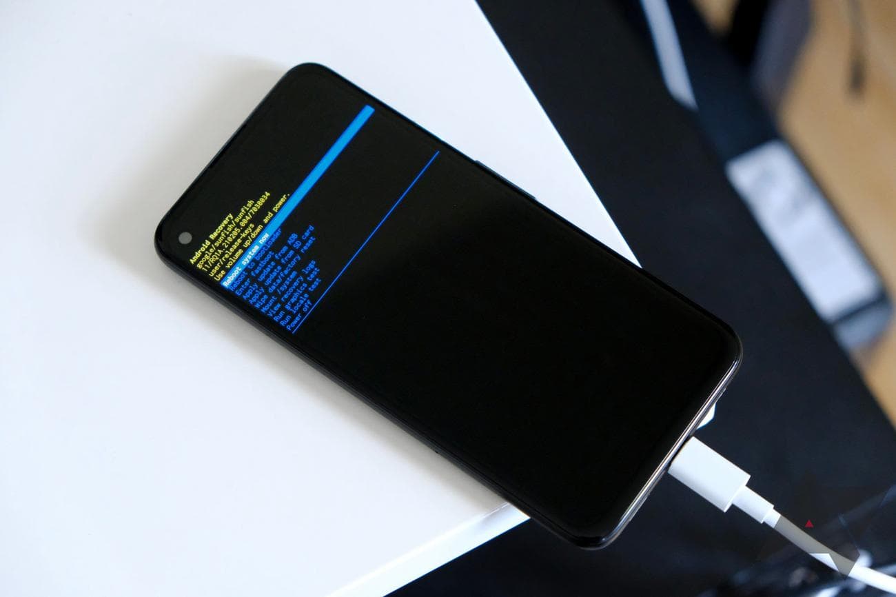 Phone in recovery mode with USB-C cable attached