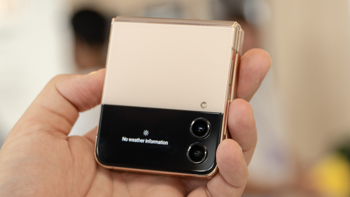 Samsung Galaxy Z Flip 5: τι προσφορές και μπόνους κρατήσεων να περιμένετε
