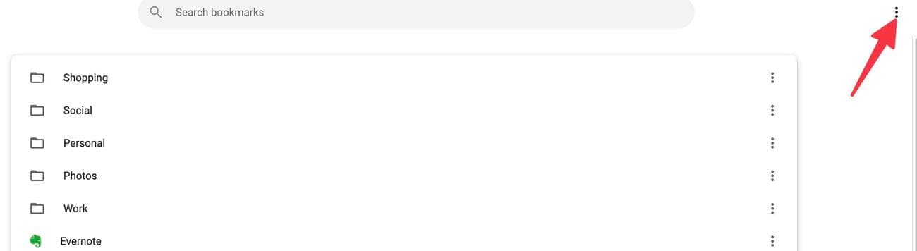Ένα κόκκινο βέλος που δείχνει τις τρεις τελείες στην επάνω δεξιά γωνία των ρυθμίσεων σελιδοδεικτών στο Google Chrome