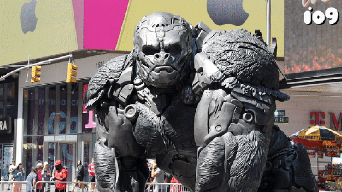 Transformers Rise of the Beasts Prime και Primal στην Times Square
