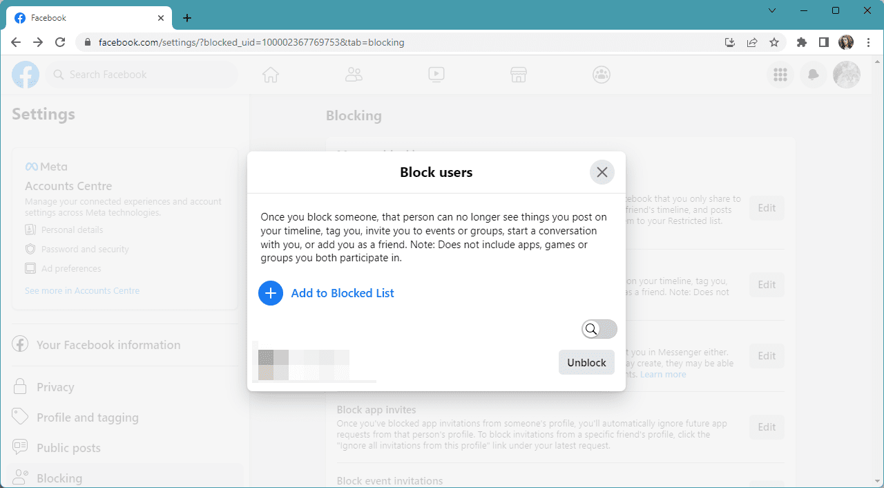 στιγμιότυπο οθόνης του ιστότοπου facebook με την επιλογή ξεμπλοκαρίσματος χρήστη