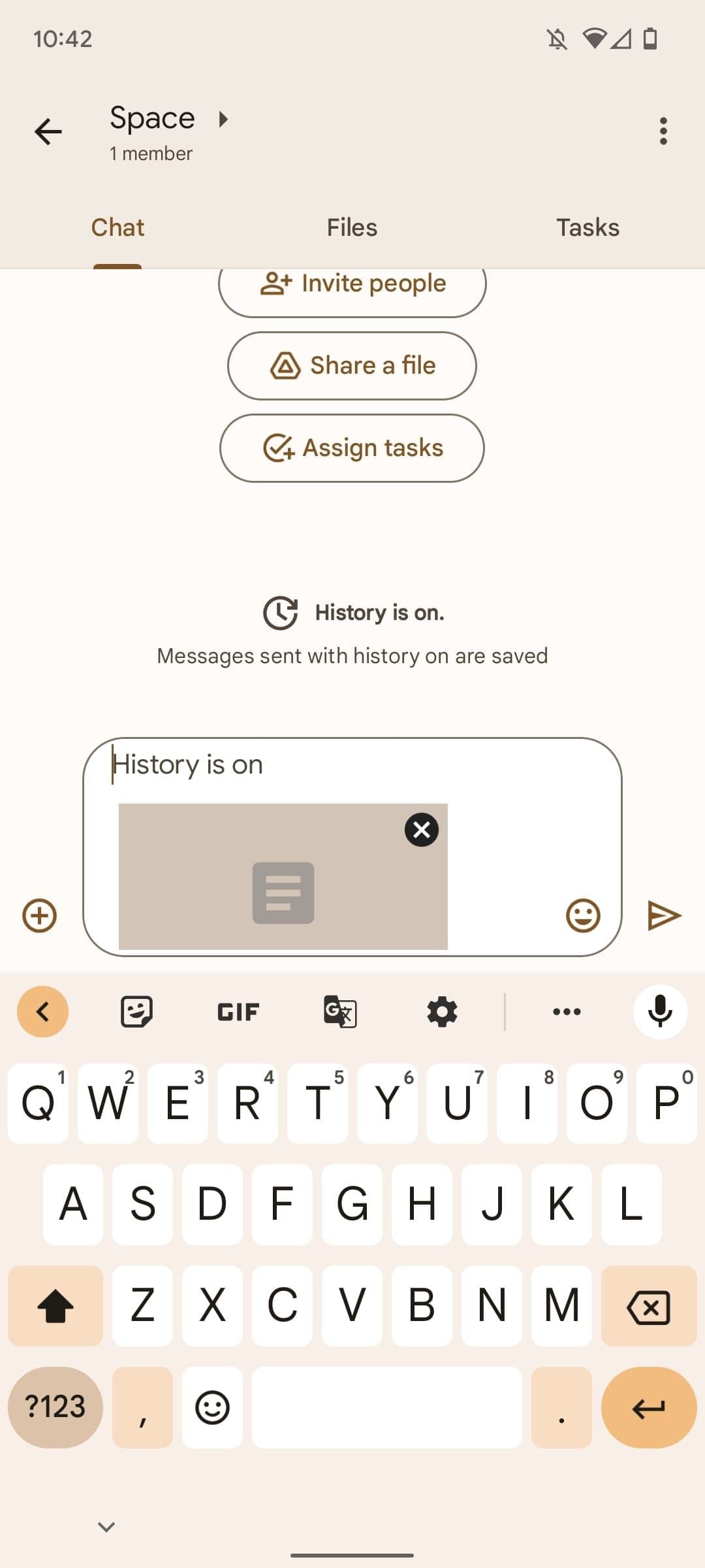εφαρμογή συνομιλίας google που δείχνει ένα αρχείο που αποστέλλεται