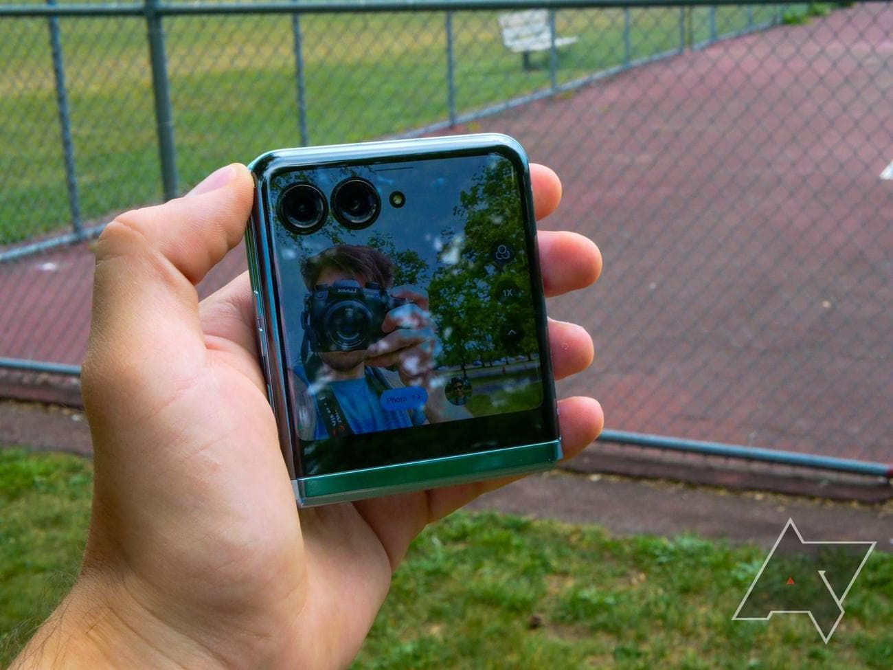 moto-razr-plus-review-10