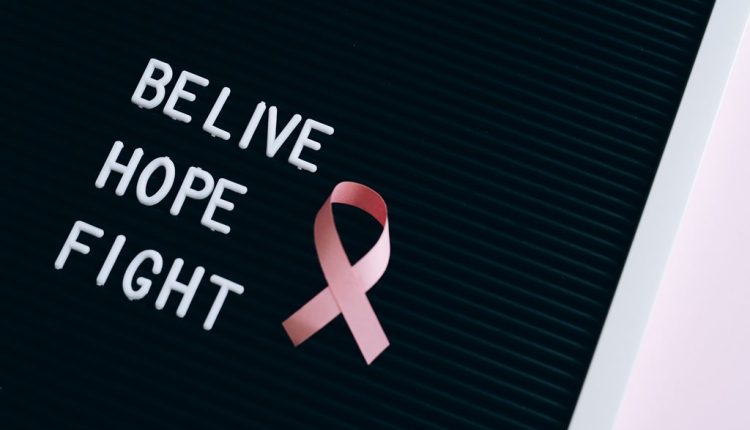 Αντικαρκινικό φάρμακο μειώνει κατά 25% τον κίνδυνο επανεμφάνισης της νόσου στον μαστό