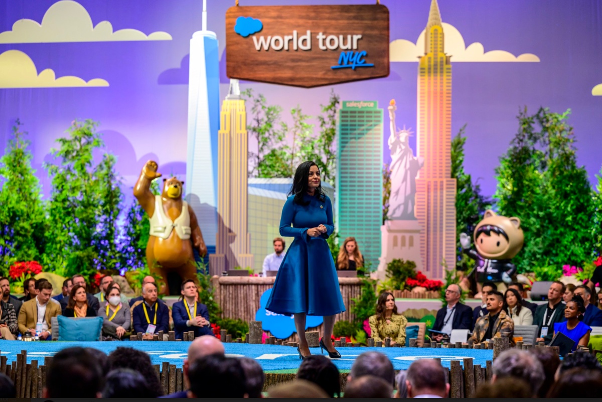 Αφού επένδυσε 28 δισεκατομμύρια δολάρια στο Slack, η Salesforce στοιχηματίζει σε έναν δικό της ως νέο CEO
