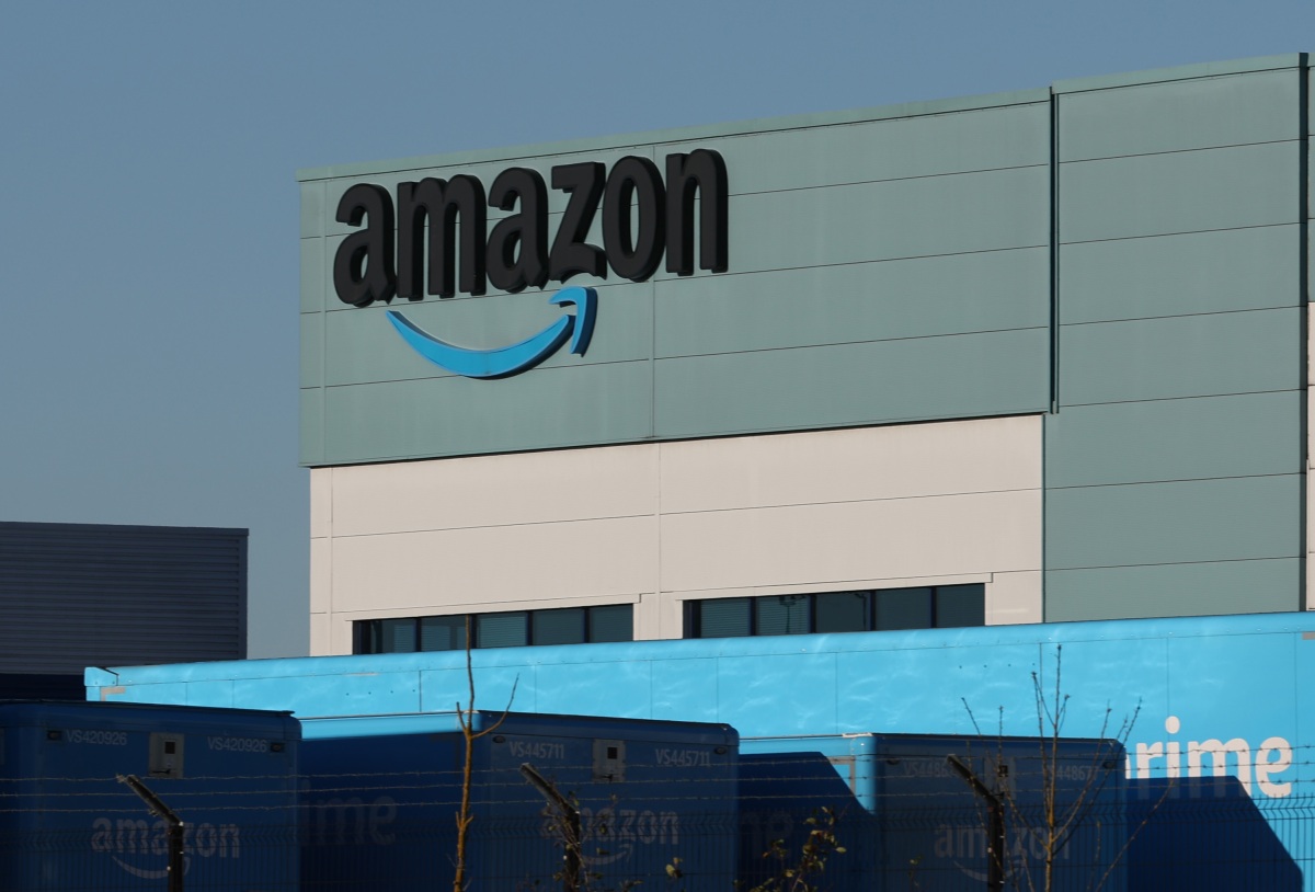 Η Amazon βρίσκεται σε συνομιλίες για να προσφέρει χαμηλού κόστους ή δωρεάν υπηρεσία κινητής τηλεφωνίας στους πελάτες της Prime, αναφέρει η έκθεση
