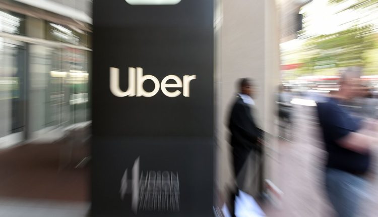 Η Uber μεταφέρει την υπηρεσία κοινής χρήσης αυτοκινήτων στη Βόρεια Αμερική
