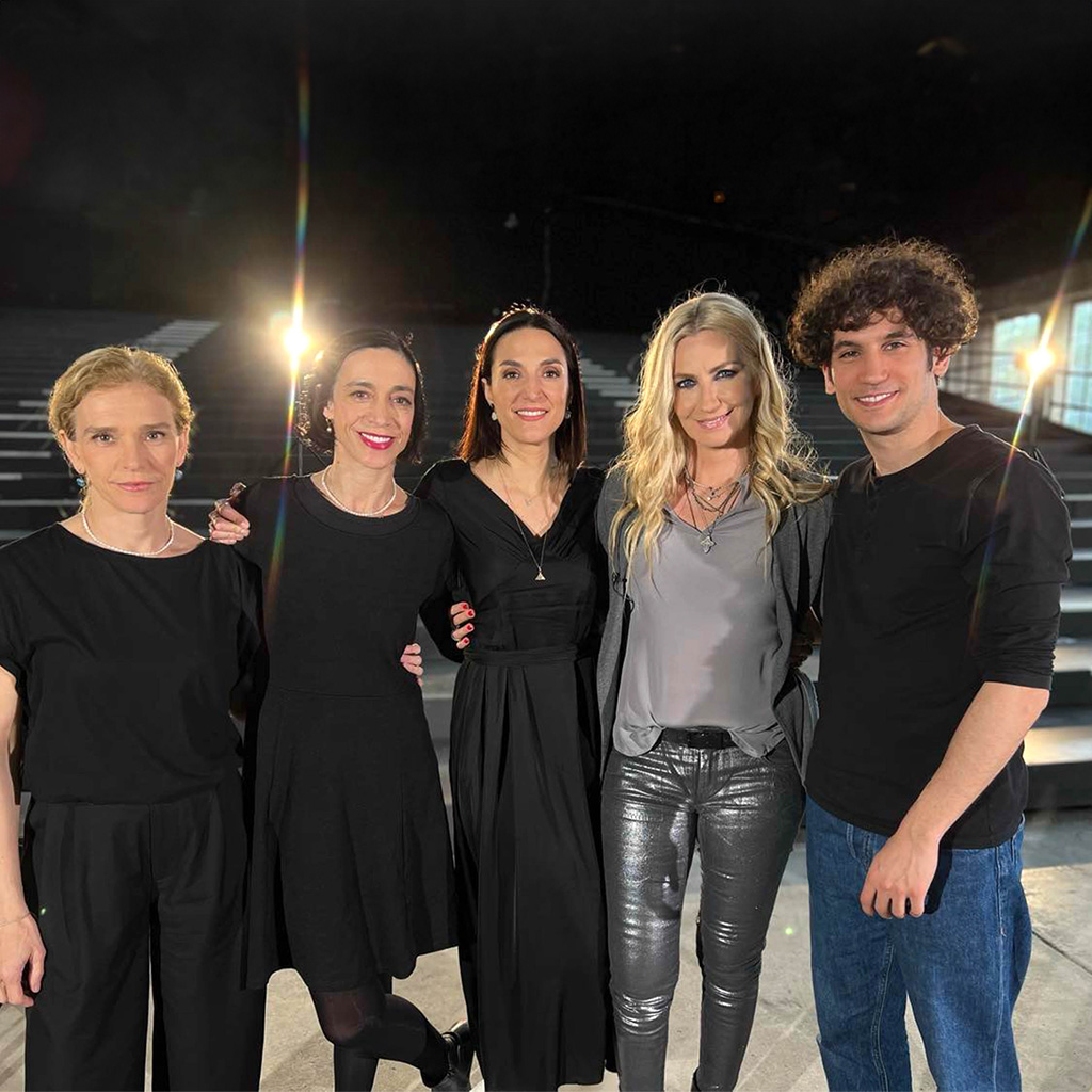 Η Κατερίνα Ευαγγελάτου, η Έλενα Τοπαλίδου, η Μαρία Σκουλά και ο Ορέστης Χαλκιάς στην εκπομπή «Art Week» με τη Λένα Αρώνη - Digitaltvinfo.gr