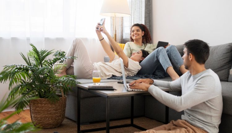 Ο απόλυτος οδηγός για συγκατοίκηση - Digitaltvinfo.gr