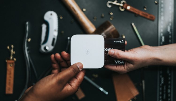nathan-dumlao-card-payment-unsplash