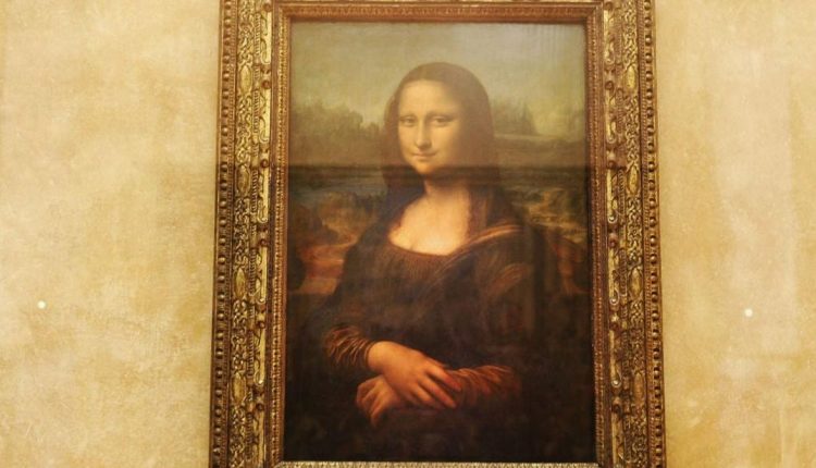 Οι κριτικοί δεν εντυπωσιάστηκαν καθόλου με την επανασχεδιασμένη από την τεχνητή νοημοσύνη Μόνα Λίζα
