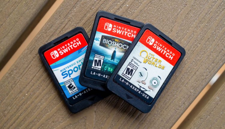 Πρέπει να αγοράσετε σωματικά παιχνίδια;
