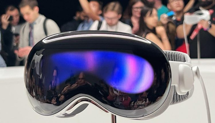 Πρώτη ματιά Apple Vision Pro: Μια ματιά στο μέλλον της χωρικής υπολογιστικής
