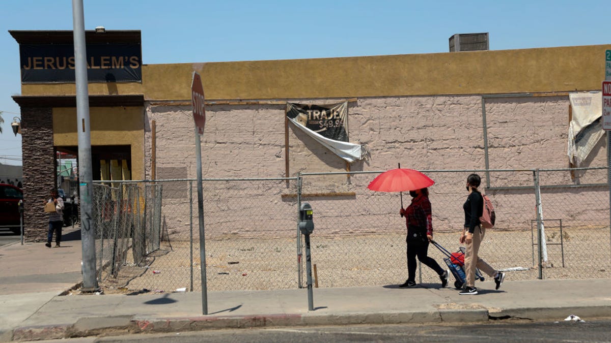 Πώς να μάθετε εάν έχετε θερμική εξάντληση ή θερμοπληξία

