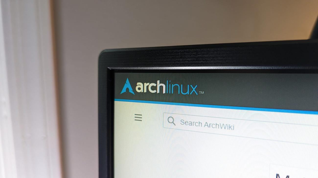 Τι είναι το AUR στο Arch Linux και πρέπει να το χρησιμοποιήσετε;
