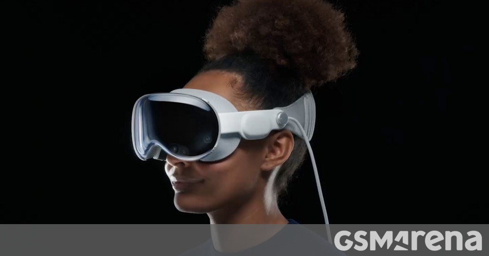 Το Apple Vision Pro τιμολογείται ως ο πρώτος "χωρικός υπολογιστής", όχι απλώς ένα ακουστικό AR/VR
