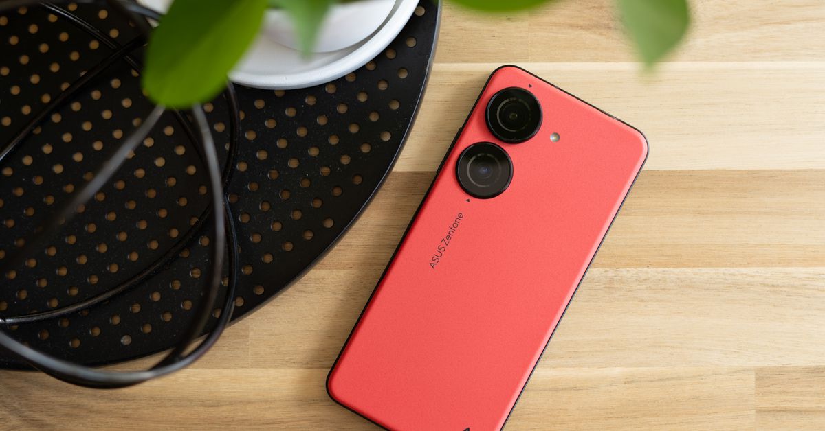 Το Asus Zenfone 10 είναι ένα μικρό τηλέφωνο Android με μεγάλες επιδόσεις
