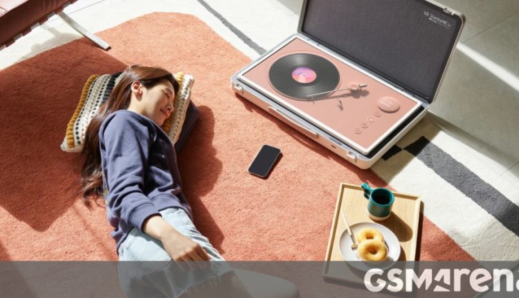 Το LG StanbyME Go τοποθετεί μια οθόνη και μερικά ηχεία μέσα σε έναν χαρτοφύλακα
