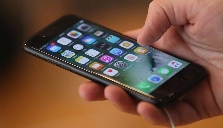 Το Κρεμλίνο κατηγορεί την NSA για κατασκοπεία Ρώσων χρηστών iPhone
