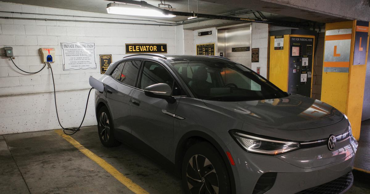 Το δίκτυο φόρτισης της Electrify America θα υποστηρίζει τον σύνδεσμο NACS της Tesla έως το 2025
