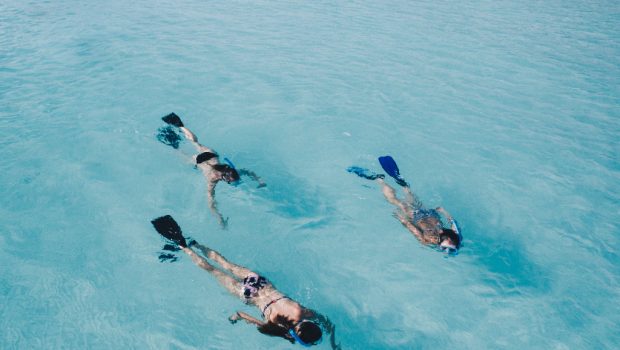 1 στους 10 προσβάλλεται από «το αυτί του κολυμβητή»