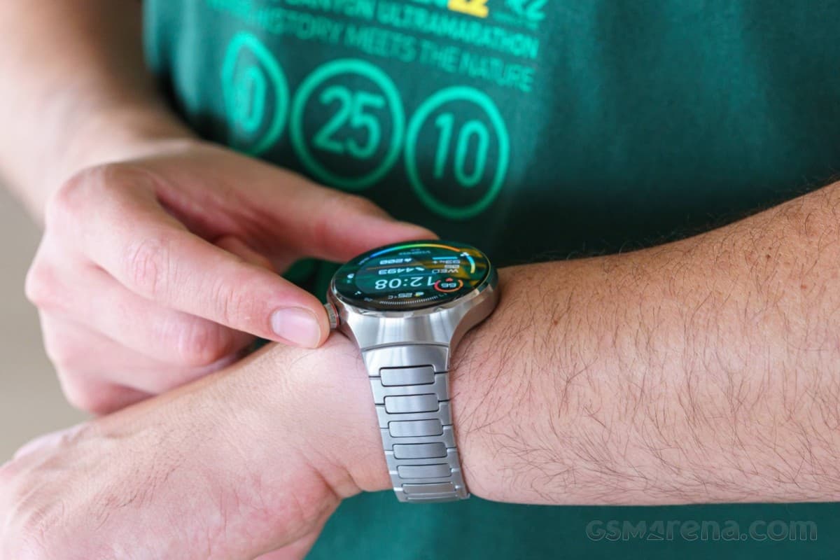 Το Huawei Watch 4 Pro είναι για έλεγχο