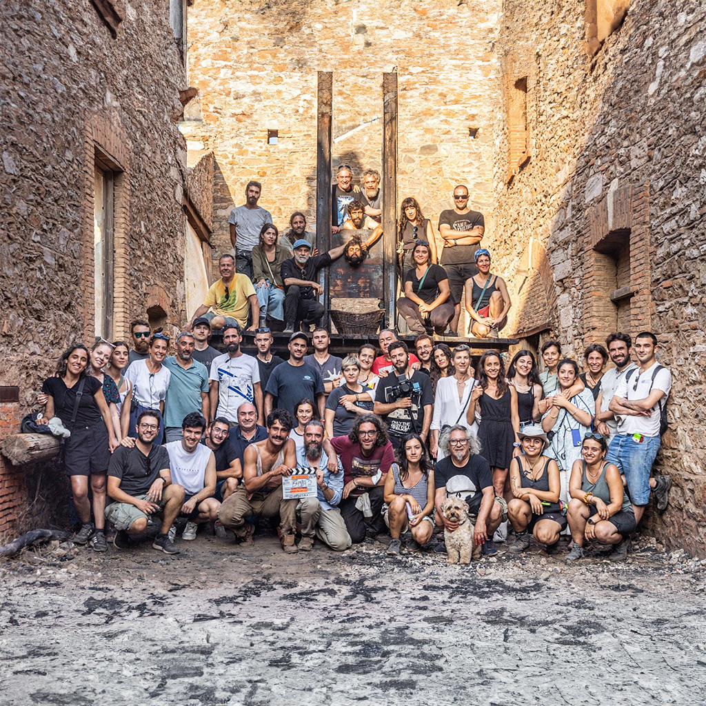 «17 Κλωστές»: Ολοκληρώθηκαν τα γυρίσματα της νέας σειράς της COSMOTE TV - Digitaltvinfo.gr