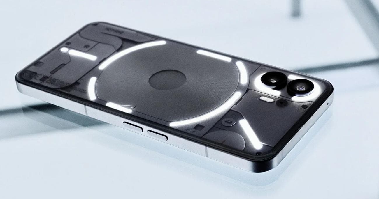 Το Nothing Phone 2 είναι πλέον επίσημο, με Snapdragon 8+ Gen 1 , λαμπάκια στην πλάτη , και τιμές απο 679€!