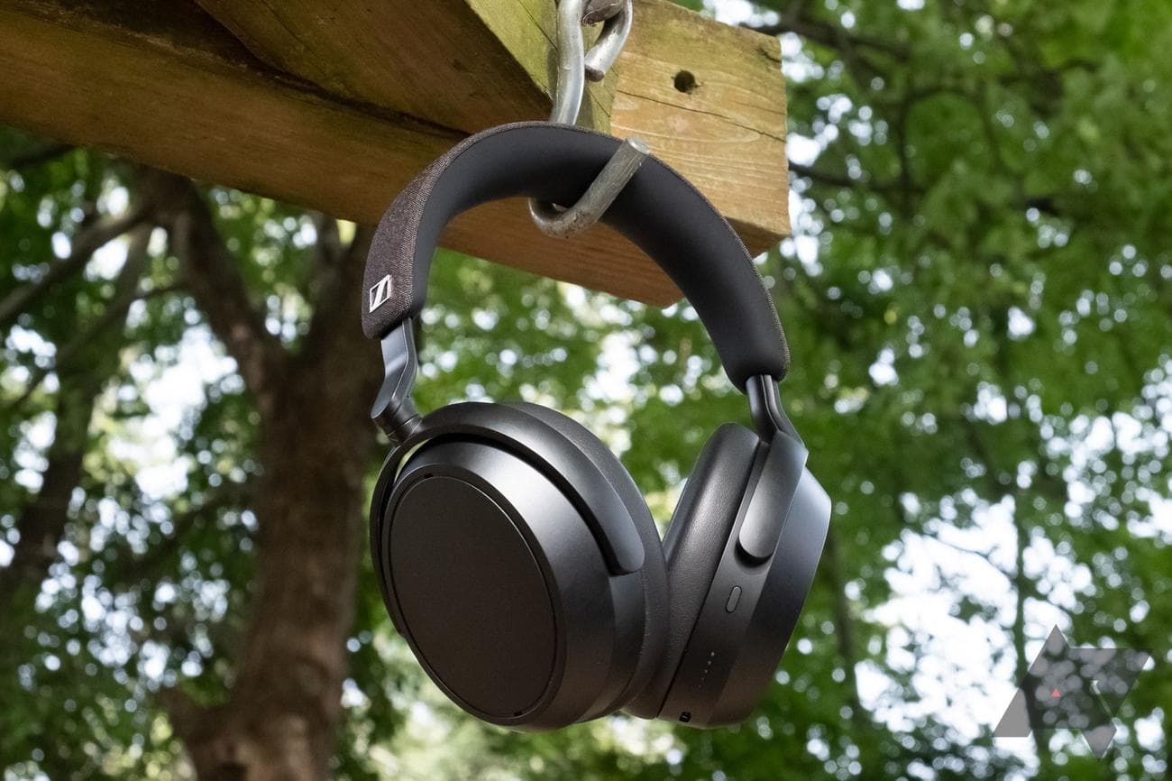 Best headphones with noise cancelling in 2023