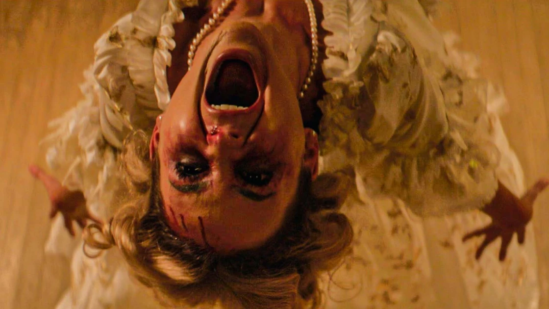 Cinderella's Curse: Κυκλοφόρησαν οι πρώτες εικόνες από την horror ταινία της Σταχτοπούτας