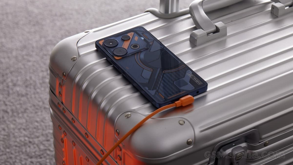 Εικόνες μάρκετινγκ Infinix GT 10 Pro 1