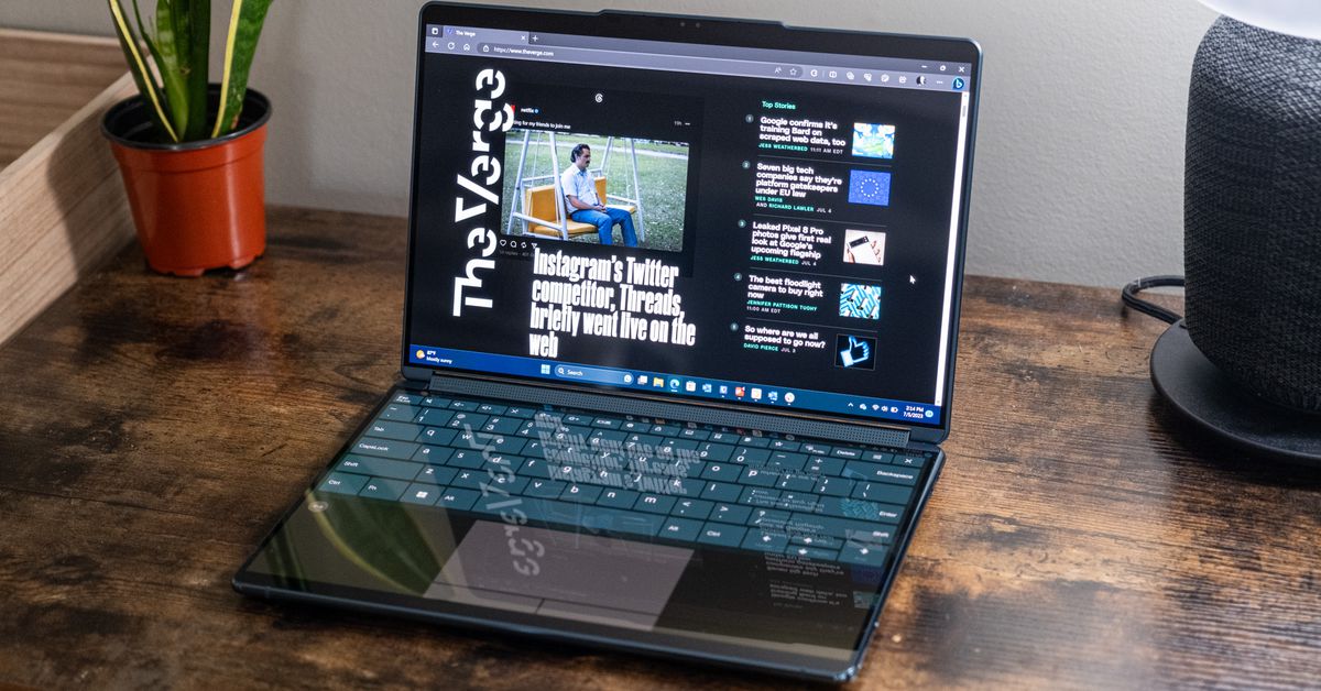 Lenovo Yoga Book 9i: δύο οθόνες ταυτόχρονα
