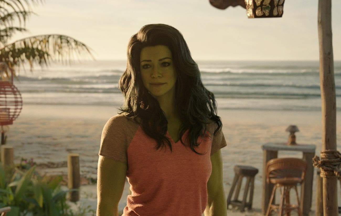 Η Tatiana Maslany στο She-Hulk: Attorney at Law.