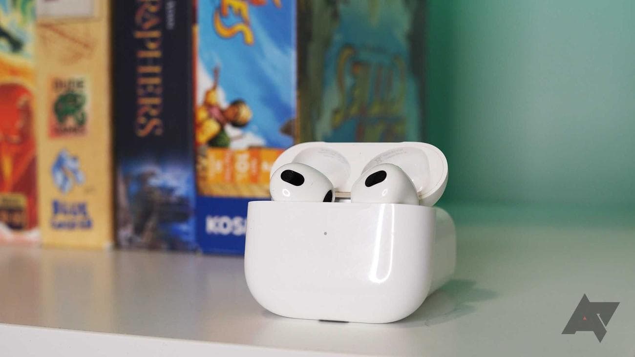 Apple Airpods 3rd Gen true wireless earbuds