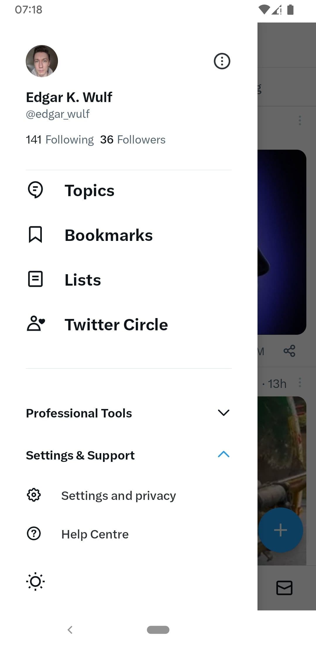Πλαϊνό μενού προφίλ Twitter