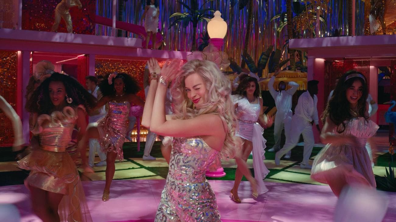 Η Μπάρμπι κλείνει το μάτι