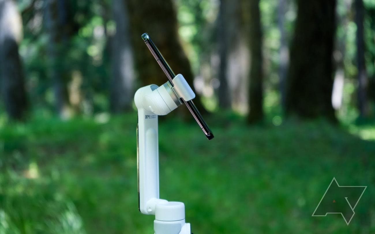 insta360-flow-max-tilt-angle-down