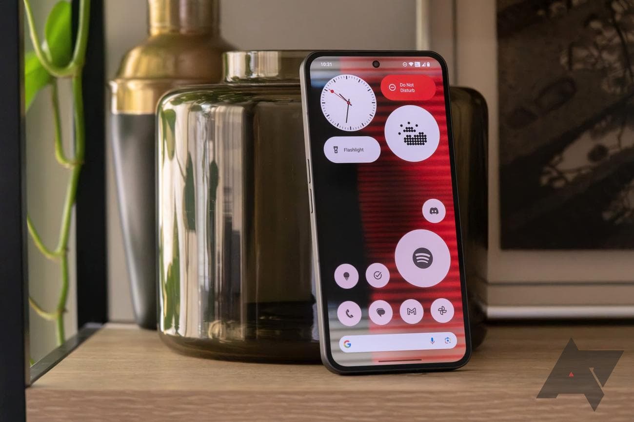 nothing-phone-2-home-screen-1