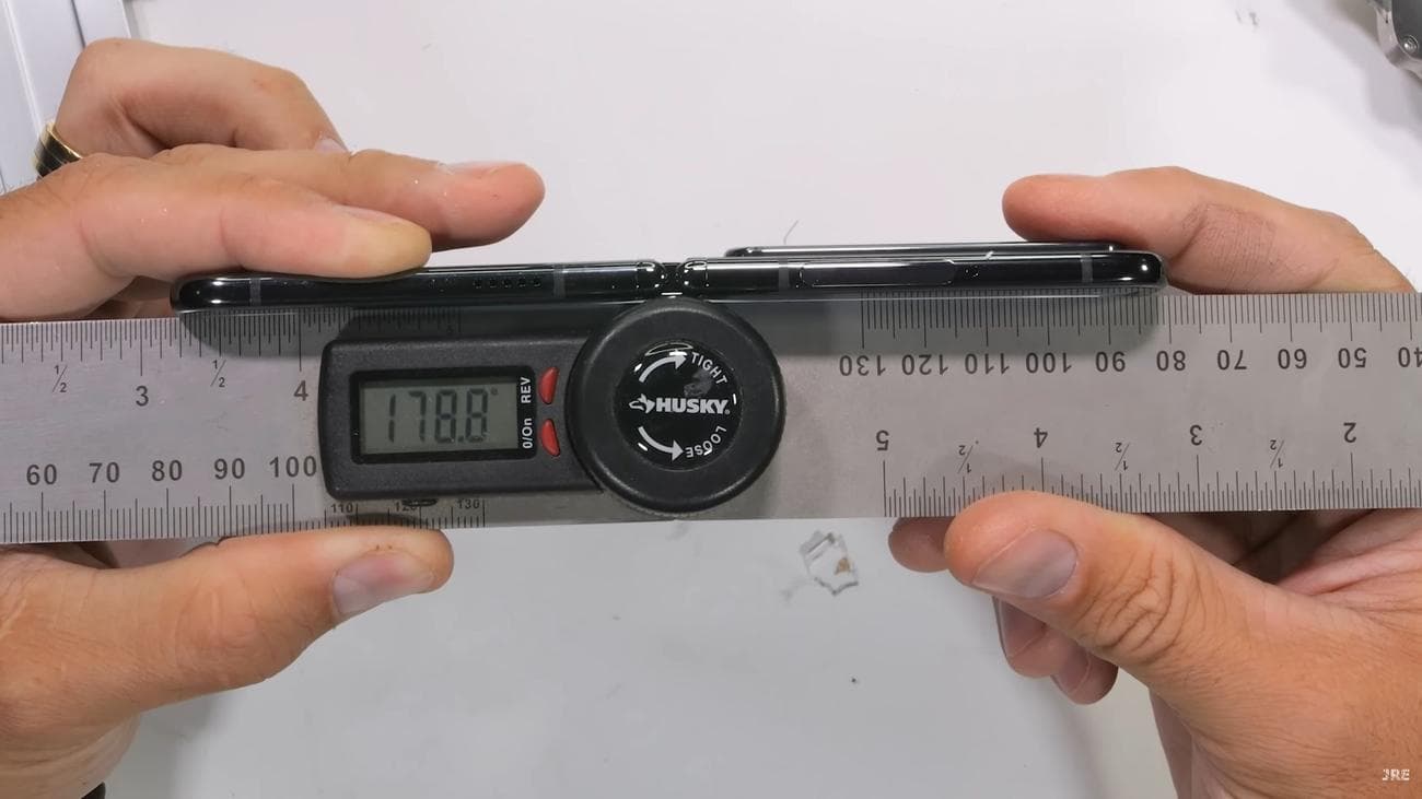 Pixel-Fold-JRE-durability-open-angle