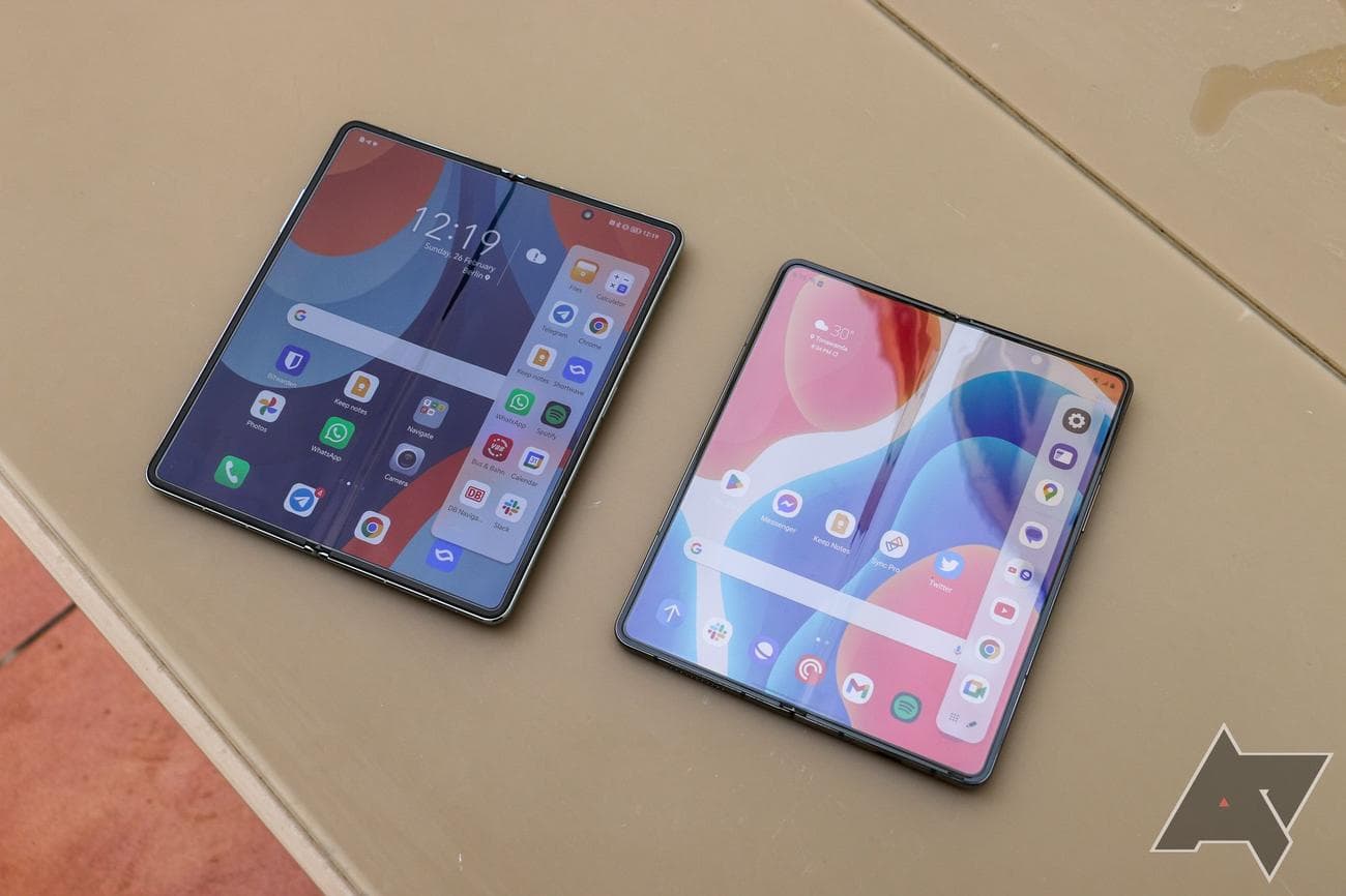 samsung-galaxy-z-fold-4-and-honor-magic-vs-8