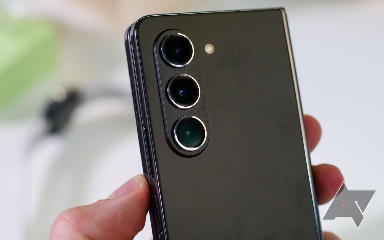 samsung-galaxy-z-fold-5-hands-on-06